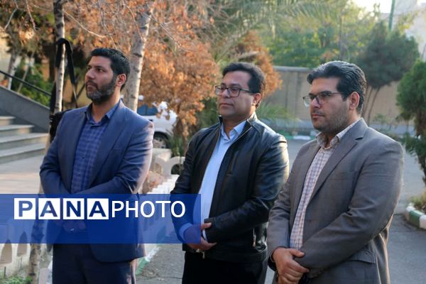 آیین بدرقه دانش‌آموزان دختر ناحیه یک شهرری به اردوی راهیان پیشرفت