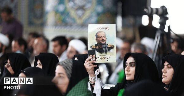 اربعین دو لاله سرخ در فارسان