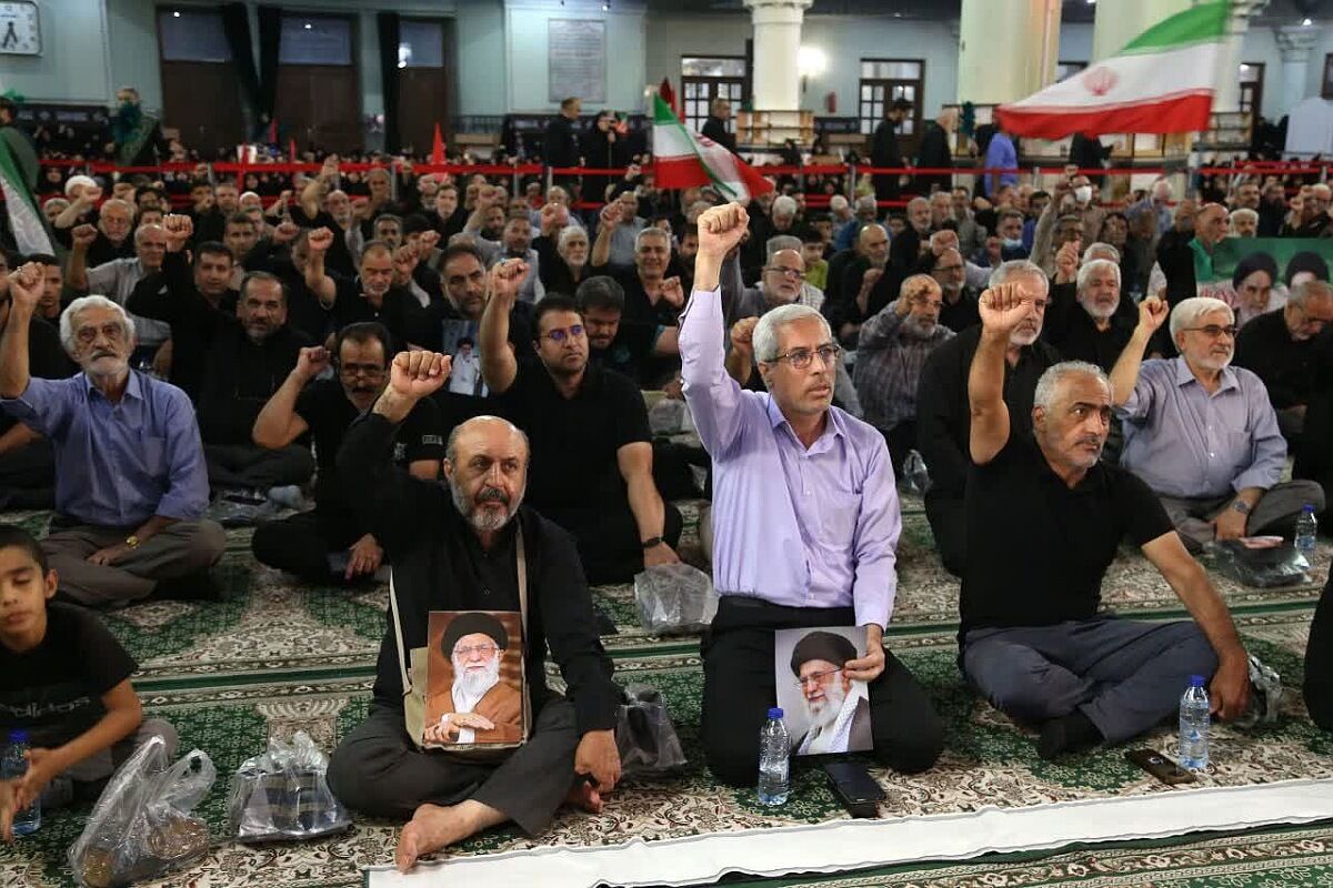 مراسم گرامیداشت رهبر شهید انقلاب اسلامی در حرم مطهر حضرت عبدالعظیم حسنی (ع) شهرری
