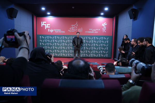 نشست نقد و بررسی فیلم «جانشین» در چهل و چهارمین جشنواره ملی فیلم فجر