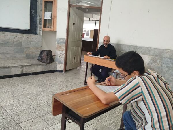  مصاحبه دانش آموزان ورودی هفتم دبیرستان نمونه دانش کاشمر