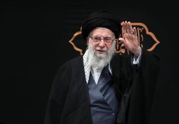 آیت الله خامنه‌ای نامی فراموش نشدنی 