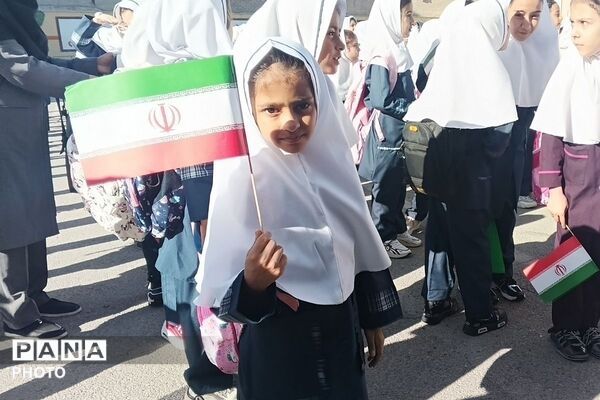 مدرسه سیدمهدی موجانی میزبان فرزندان شهید کریم نجف قلی زاده