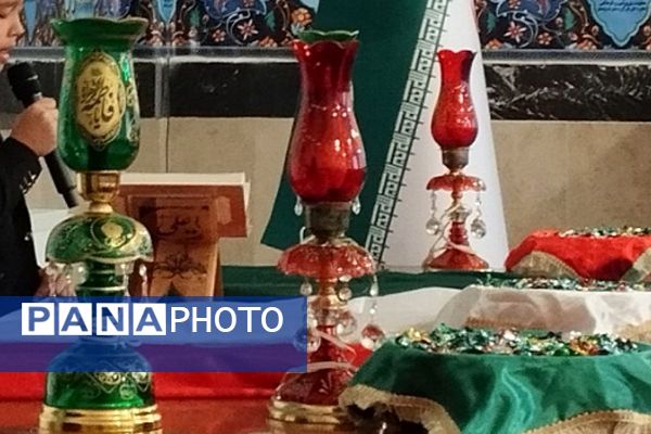 جشن نیمه شعبان در دبیرستان دخترانه صدیقه طاهره ناحیه یک شهرری 