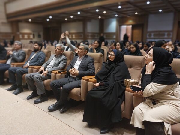 جشن روز دختر در هنرستان امام حسن مجتبی(ع) با حضور مسئولان ناحیه ۶