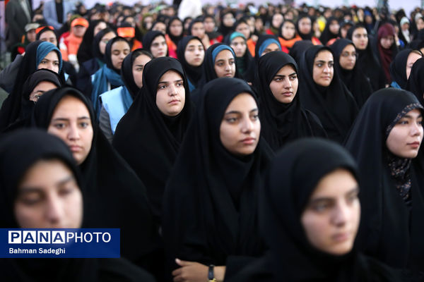 آیین بهره‌برداری و رونمایی از طرح‌های ارتقا عدالت آموزشی و پرورشی بنیاد مستضعفان