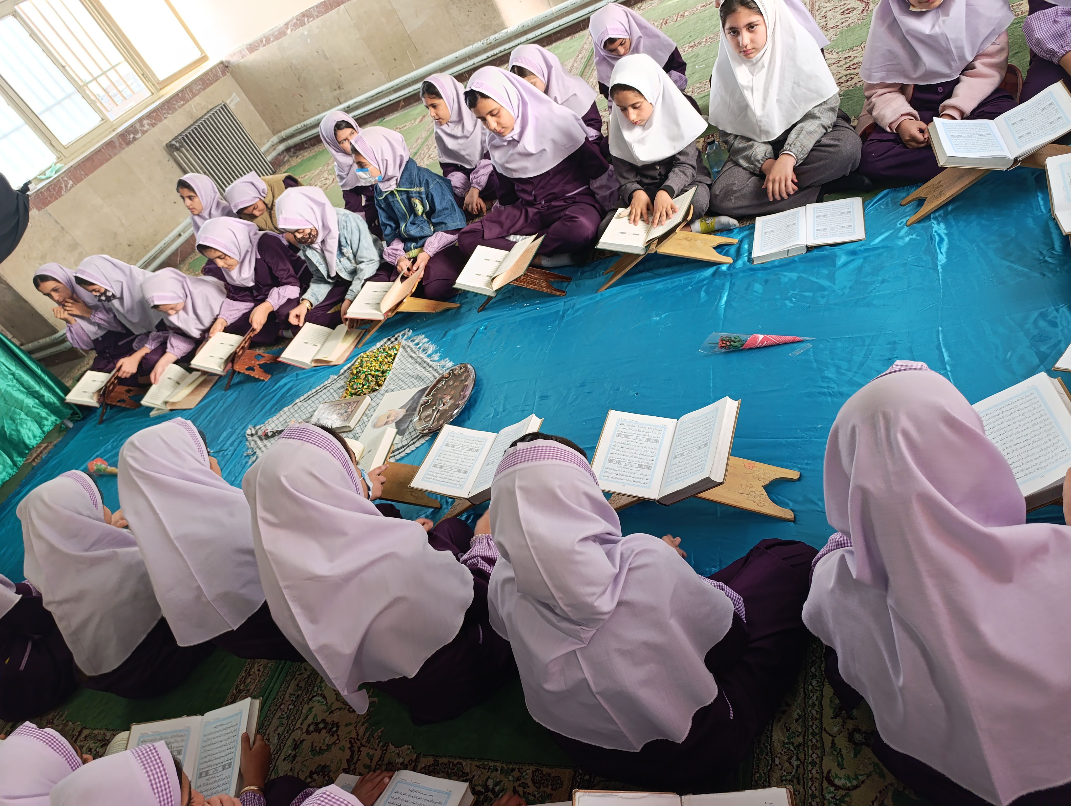 محفل انس با قرآن در مدارس شهرستان ایلام