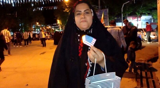 به آتش کشیدن پرچم کشور های متجاوز توسط شهروندان الشتری