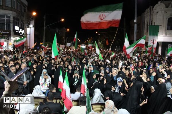 طنین خطبه عقد بیست زوج جانفدای ایران در شب‌های بعثت مردم مرند 