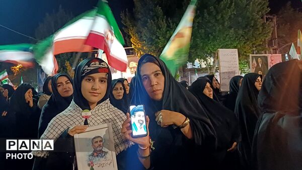 حضور پرصلابت مردم کوهدشت در اجتماع شبانه جلوه‌ای از همبستگی و بصیرت