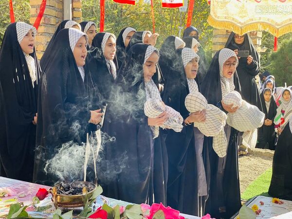 مراسم استقبال از شهید گمنام در شهرستان مه‌ولات