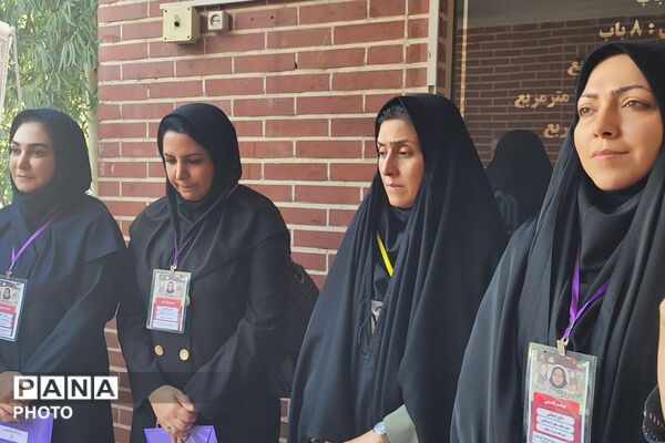 درخشش استعدادهای علمی مرحله استانی دوازدهمین جشنواره نوجوان خوارزمی در بهارستان‌دو