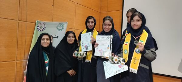 تجلیل از مقام آوران المپیاد رویش ناحیه یک