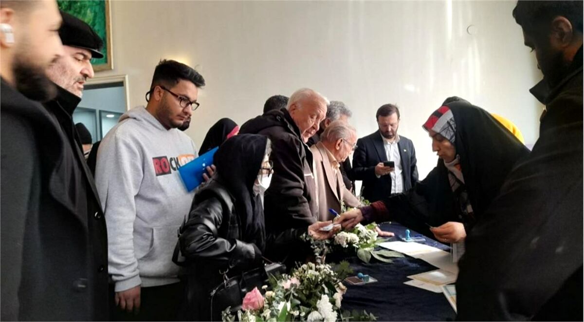 فرایند اخذ رای از هنرمندان در تالار وحدت آغاز شد