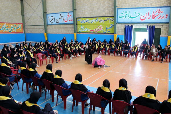برگزاری اردوی تمشک در شهرستان گرمه 