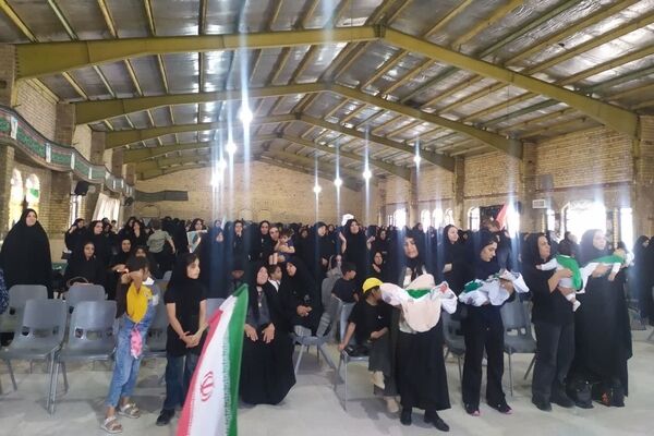 طنین لالایی عاشورایی در همایش شیرخوارگان حسینی شهر لپویی