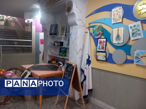 نمایشگاه دستاوردهای هنری دردبیرستان مصلی نژاد
