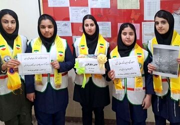 دانش‌آموزان دبیرستان زکیه دست یاری به نیازمندان رساندند
