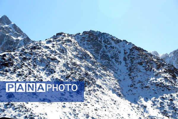 روز برفی و دل انگیز ده‌بالا یزد