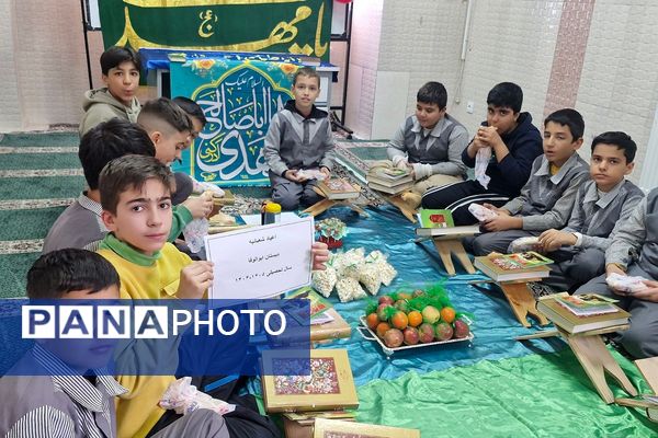 جشن دهه فجر و اعیاد شعبانیه در مدارس ناحیه دو شهرری 