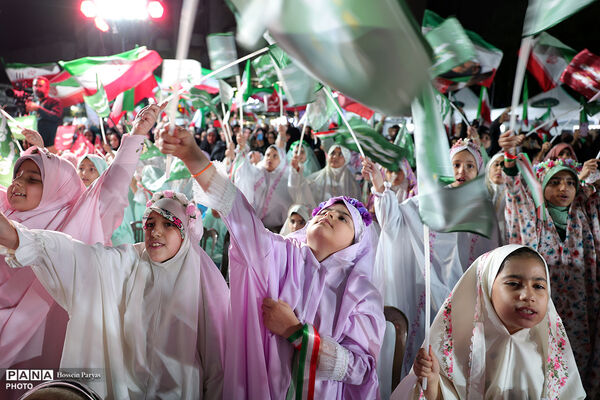 اولین جشن تکلیف کف خیابان