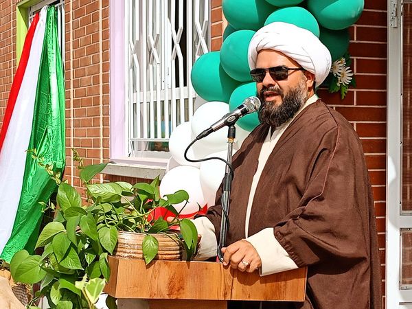 لبخند شادی بر لب های دانش آموزان فدافن؛ مدرسه جدید میزبان آنان خواهد بود 