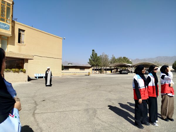 مانور آتش نشانی به مناسبت هفته پدافند غیر عامل در دانشگاه پیام نور کاشمر