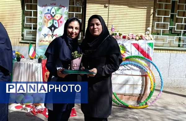 المپیاد ورزشی درون مدرسه ای در دبیرستان اژدر افشار 