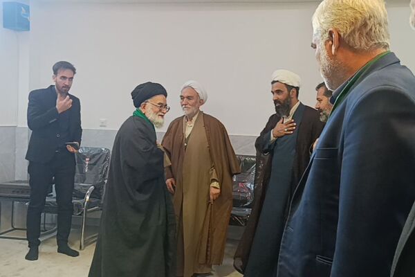 جلسه هم اندیشی راهکارهای جذب دانش آموزان به نماز
