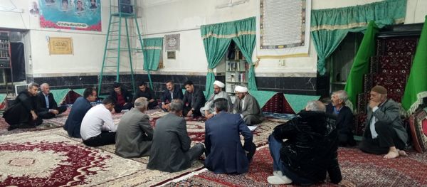 نشست مسئولان و هیات امنای مسجد صاحب الزمان (عج) روستای گزکوه 
