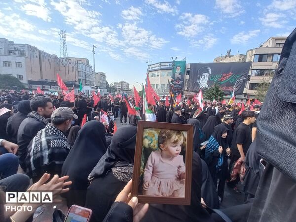 حماسه میلیونی تهران؛ وداعی که تاریخ را رقم زد