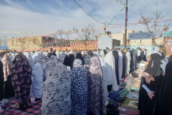 اقامه نماز عید فطر در قیامدشت ناحیه یک ری