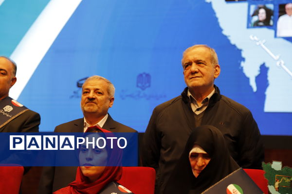 تکریم سازندگان فردای ایران