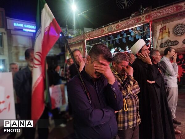 اجتماعات شبانه همراه با هیئت زنجیر زنی در نیشابور