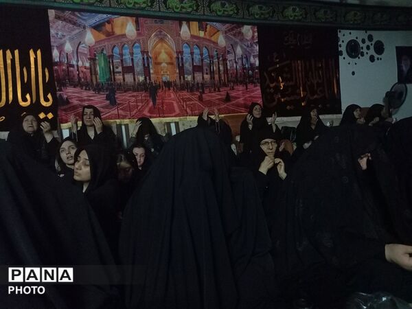 همراهی هیات زینب کبری(س) با کاروان نمادین اسرای کربلا