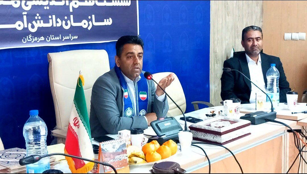 مدرسان، مربیان و مسئولان سازمان دانش‌آموزی ‌نقش کلیدی در برگزاری اردوی تمشک ‌داشتند