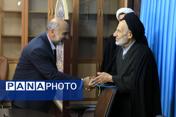 دیدار مدیران آموزش‌ و‌ پرورش خراسان‌جنوبی با نماینده ولی‌فقیه در استان 