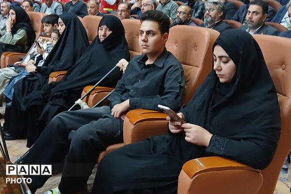 تجلیل از دختران شهدای جنگ رمضان در باقرشهر