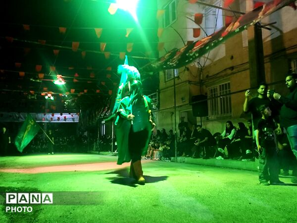 مراسم سقایی و عزاداری عاشقان سیدالشهدا(ع) در کمالشهر کرج