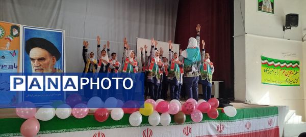 دوره‌های آموزشی یاور مربیان؛ گامی برای توانمندسازی دانش‌آموزان پیشتاز