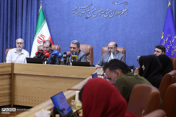 نشست خبری آغاز آموزش هوش مصنوعی به معلمان سراسر کشور