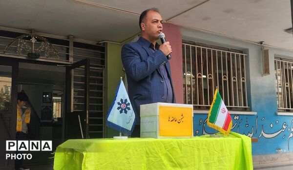جشن عاطفه‌ها در مدرسه شهید باهنر۵ نظرآباد