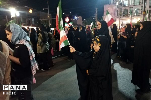 تداوم حضور در خیابان‌ها؛ رمز اتحاد و پیروزی