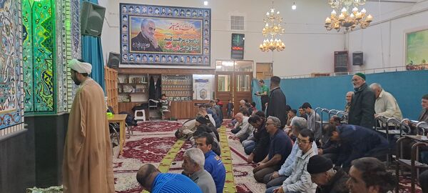 ضیافت افطاری و قرائت جزء هفتم قرآن کریم در مسجدالرضای نیشابور 