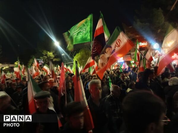 حال و هوای اندوه در حسینیه امام خمینی با حضور شهید رضا روزگرد 
