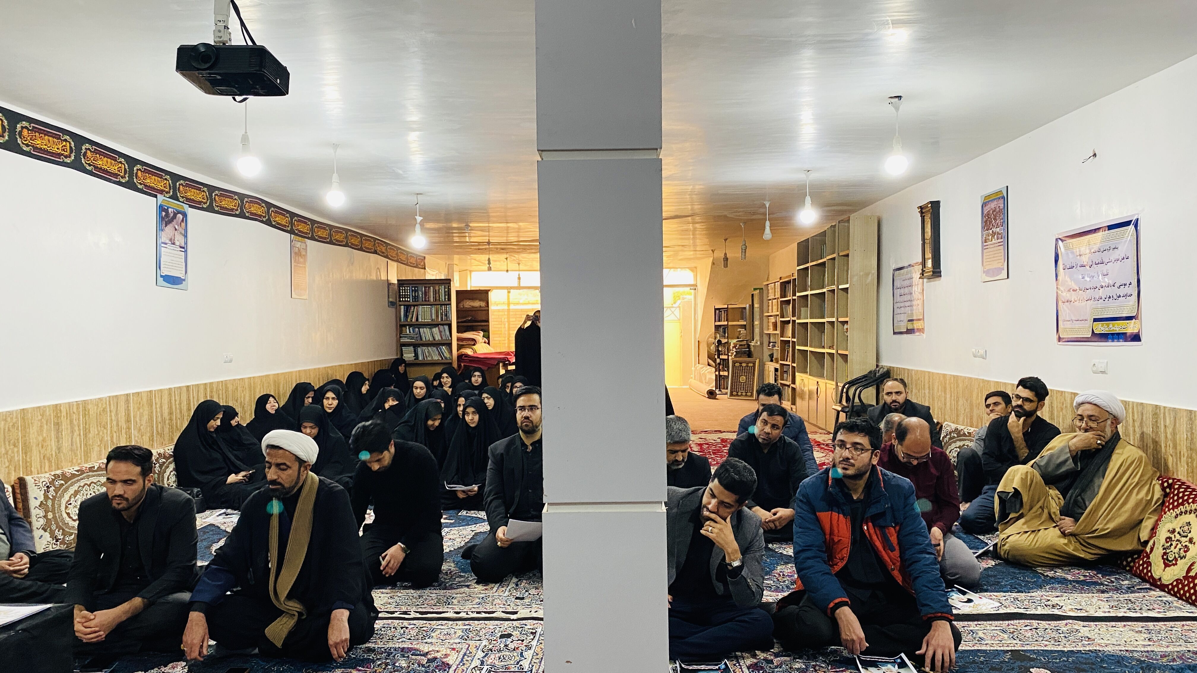 دیدار جمعی از فرهنگیان شهرستان باخرز با امام جمعه شهرستان