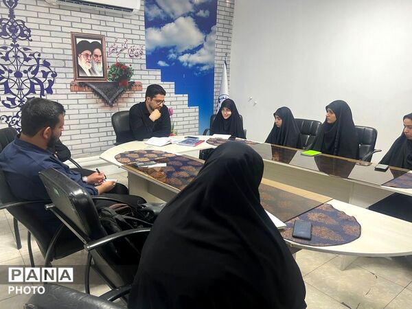 هم اندیشی معاون پرورشی و شورای دانش‌آموزی شهرستان ملارد