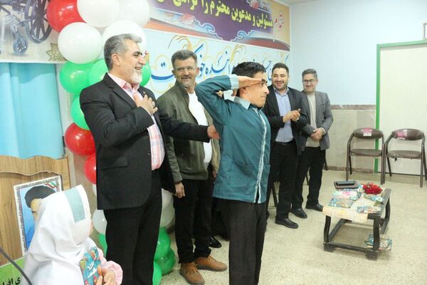 پاسداشت توانمندی‌ها؛ مراسم ویژه برای دانش‌آموزان آموزشگاه استثنایی ابرار فیروزکوه 