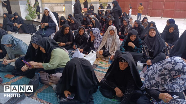 مراسم دعای عرفه در مسجد صاحب الزمان شهرستان کوهدشت