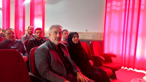 همایش توانمندسازی نومعلمان‌ ناحیه یک شهرستان بهارستان 